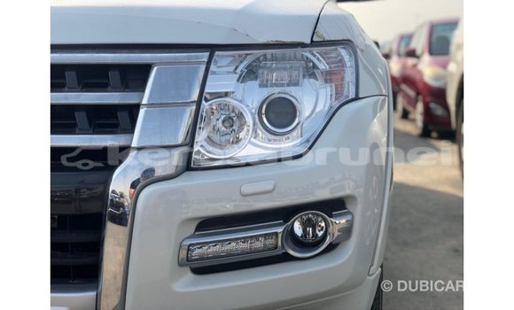 Buy Import Mitsubishi Pajero Black Car in Import - Dubai in Belait Buy Import Mitsubishi Pajero Black Car in Import - Dubai in Belait