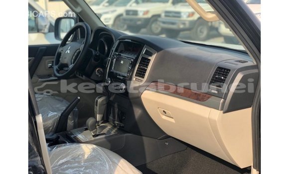 Buy Import Mitsubishi Pajero Black Car in Import - Dubai in Belait Buy Import Mitsubishi Pajero Black Car in Import - Dubai in Belait