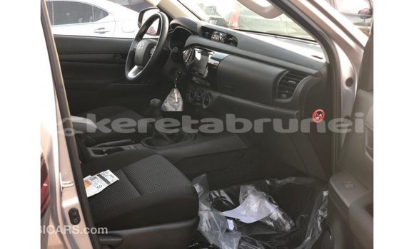 Buy Import Toyota Hilux Other Car in Import - Dubai in Belait Buy Import Toyota Hilux Other Car in Import - Dubai in Belait