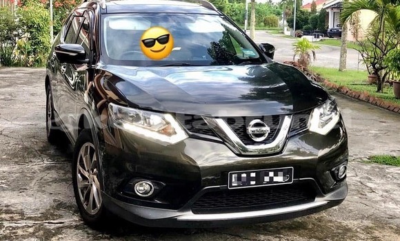 Buy Used Nissan X–Trail Green Car in Kuala Belait in Belait