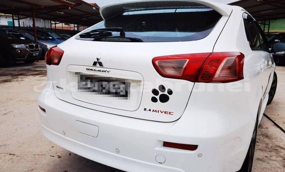 Buy Used Mitsubishi Galant White Car in Bandar Seri Begawan in Brunei-Muara Buy Used Mitsubishi Galant White Car in Bandar Seri Begawan in Brunei-Muara