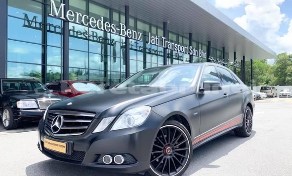 Buy Used Mercedes-Benz E–Class Black Car in Bandar Seri Begawan in Brunei-Muara Buy Used Mercedes-Benz E–Class Black Car in Bandar Seri Begawan in Brunei-Muara