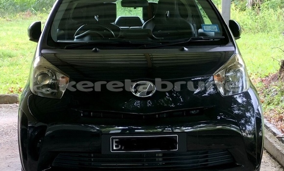 Buy Used Toyota iQ Black Car in Bandar Seri Begawan in Brunei-Muara Buy Used Toyota iQ Black Car in Bandar Seri Begawan in Brunei-Muara
