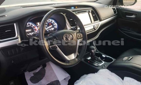 Buy Import Toyota Highlander Black Car in Import - Dubai in Belait Buy Import Toyota Highlander Black Car in Import - Dubai in Belait