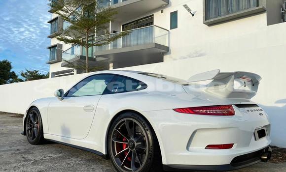 Buy Used Porsche 911 GT3 White Car in Kuala Belait in Belait Buy Used Porsche 911 GT3 White Car in Kuala Belait in Belait