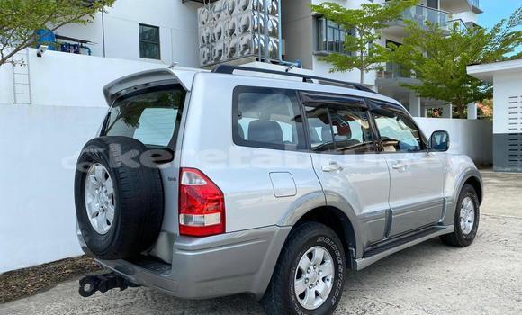 Buy Used Mitsubishi Pajero Silver Car in Kuala Belait in Belait Buy Used Mitsubishi Pajero Silver Car in Kuala Belait in Belait