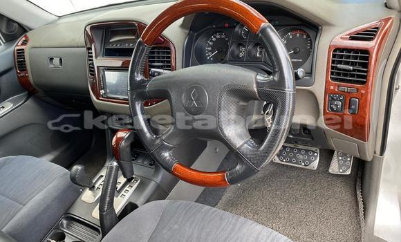 Buy Used Mitsubishi Pajero Silver Car in Kuala Belait in Belait Buy Used Mitsubishi Pajero Silver Car in Kuala Belait in Belait