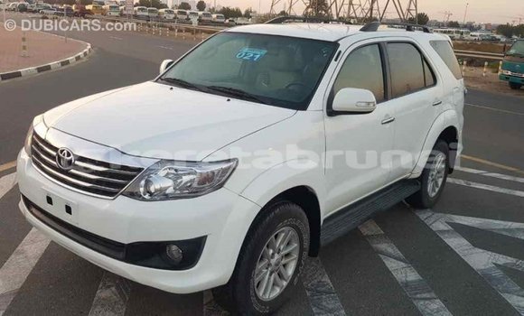 Buy Import Toyota Fortuner White Car in Import - Dubai in Belait Buy Import Toyota Fortuner White Car in Import - Dubai in Belait