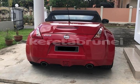 Buy Used Nissan 370Z Red Car in Kuala Belait in Belait Buy Used Nissan 370Z Red Car in Kuala Belait in Belait