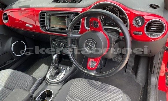 Buy Used Volkswagen Beetle Red Car in Kuala Belait in Belait Buy Used Volkswagen Beetle Red Car in Kuala Belait in Belait