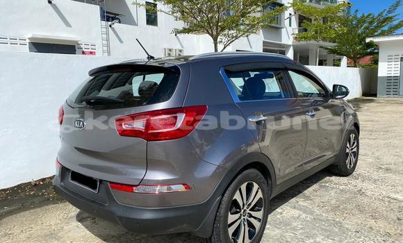 Buy Used Kia Sportage Silver Car in Kuala Belait in Belait Buy Used Kia Sportage Silver Car in Kuala Belait in Belait