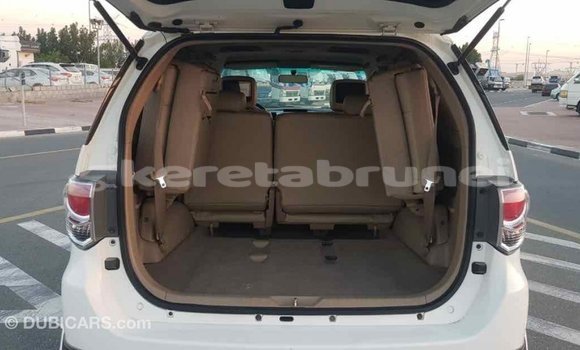 Buy Import Toyota Fortuner White Car in Import - Dubai in Belait Buy Import Toyota Fortuner White Car in Import - Dubai in Belait