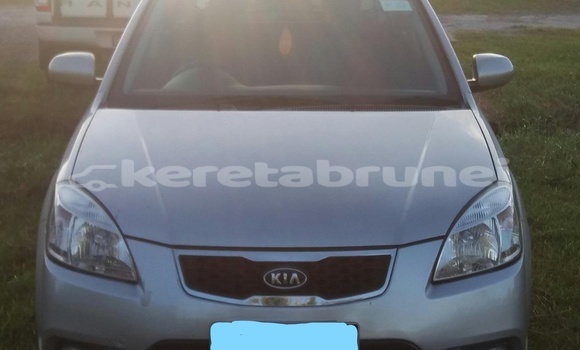 Buy Used Kia Rio Silver Car in Kuala Belait in Belait Buy Used Kia Rio Silver Car in Kuala Belait in Belait