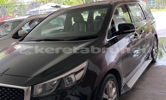 Buy Used Kia Carnival Black Car in Seria in Belait Buy Used Kia Carnival Black Car in Seria in Belait