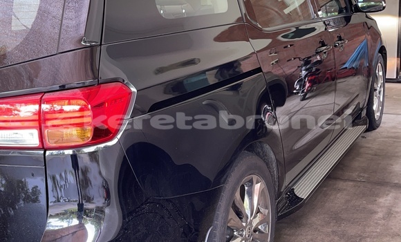 Buy Used Kia Carnival Black Car in Seria in Belait Buy Used Kia Carnival Black Car in Seria in Belait