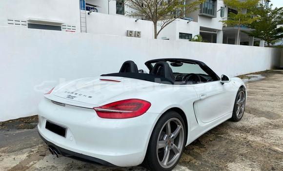 Buy Used Porsche Boxster White Car in Kuala Belait in Belait Buy Used Porsche Boxster White Car in Kuala Belait in Belait