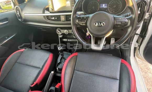 Buy Used Kia Picanto White Car in Bandar Seri Begawan in Brunei-Muara Buy Used Kia Picanto White Car in Bandar Seri Begawan in Brunei-Muara