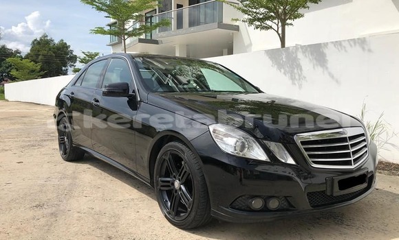 Buy Used Mercedes-Benz E–Class Black Car in Bandar Seri Begawan in Brunei-Muara Buy Used Mercedes-Benz E–Class Black Car in Bandar Seri Begawan in Brunei-Muara