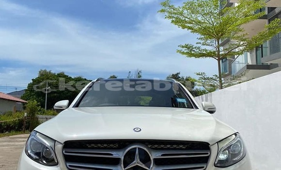 Buy Used Mercedes-Benz GLC White Car in Bandar Seri Begawan in Brunei-Muara Buy Used Mercedes-Benz GLC White Car in Bandar Seri Begawan in Brunei-Muara