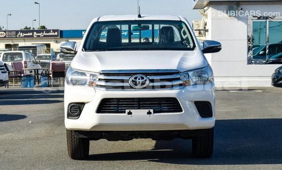 Buy Import Toyota Hilux White Car in Import - Dubai in Belait Buy Import Toyota Hilux White Car in Import - Dubai in Belait