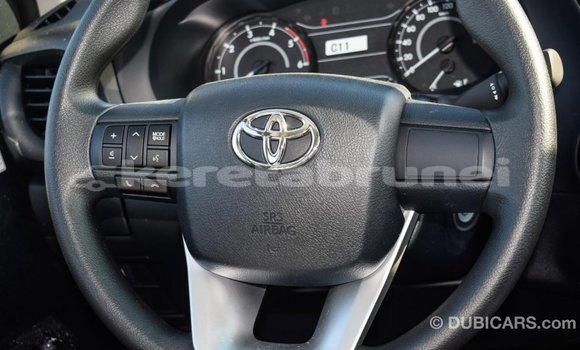 Buy Import Toyota Hilux White Car in Import - Dubai in Belait Buy Import Toyota Hilux White Car in Import - Dubai in Belait