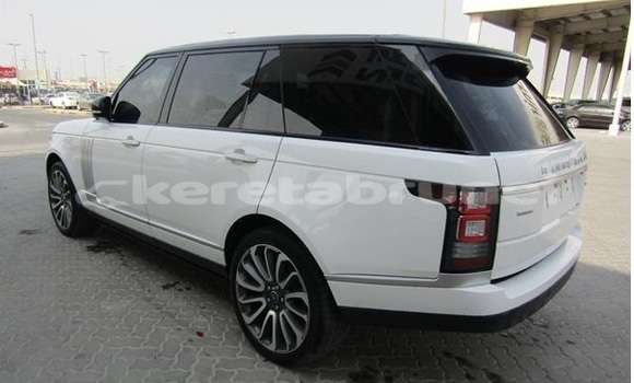 Buy Used Land Rover Range Rover White Car in Bandar Seri Begawan in Brunei-Muara Buy Used Land Rover Range Rover White Car in Bandar Seri Begawan in Brunei-Muara