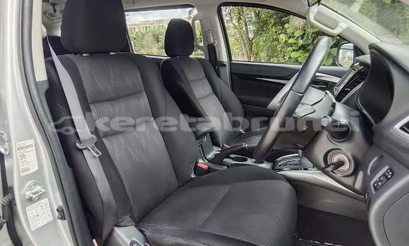 Buy Used Mitsubishi Pajero Sport Silver Car in Bandar Seri Begawan in Brunei-Muara Buy Used Mitsubishi Pajero Sport Silver Car in Bandar Seri Begawan in Brunei-Muara