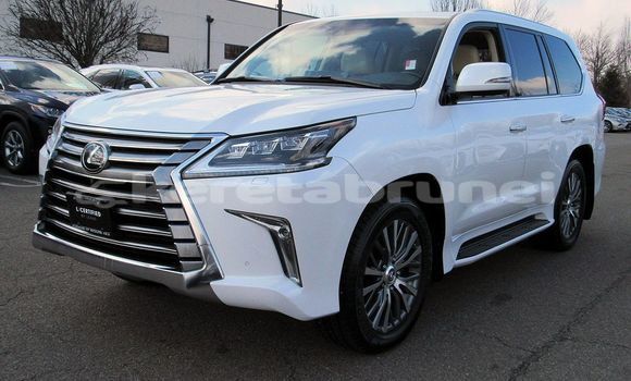 Buy Used Lexus LX 570 White Car in Import - Dubai in Belait
