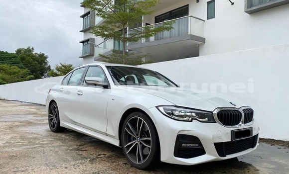 Buy Used BMW 3–Series Red Car in Kuala Belait in Belait Buy Used BMW 3–Series Red Car in Kuala Belait in Belait