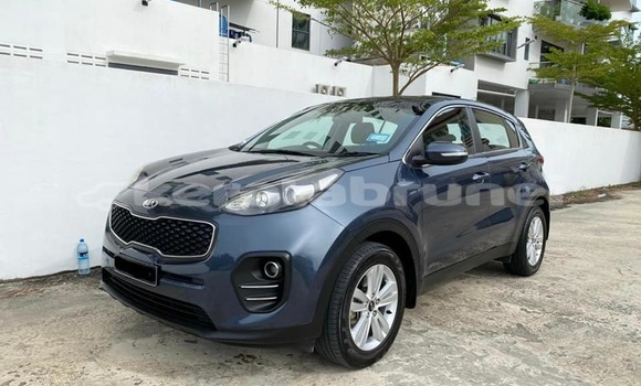 Buy Used Kia Sportage Blue Car in Kuala Belait in Belait Buy Used Kia Sportage Blue Car in Kuala Belait in Belait