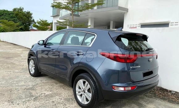 Buy Used Kia Sportage Blue Car in Kuala Belait in Belait Buy Used Kia Sportage Blue Car in Kuala Belait in Belait