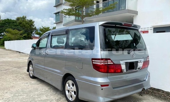 Buy Used Toyota Alphard Other Car in Kuala Belait in Belait Buy Used Toyota Alphard Other Car in Kuala Belait in Belait