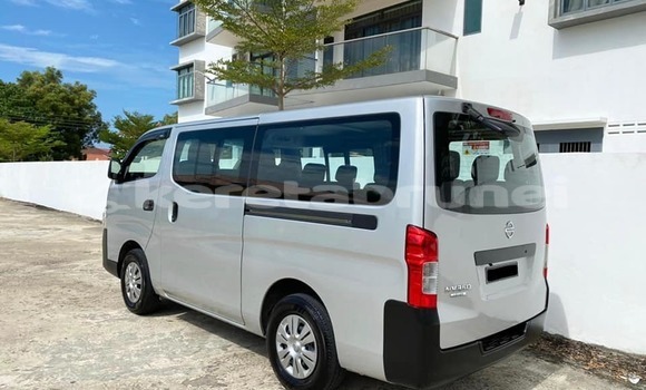 Buy Used Nissan Urvan Silver Car in Kuala Belait in Belait Buy Used Nissan Urvan Silver Car in Kuala Belait in Belait