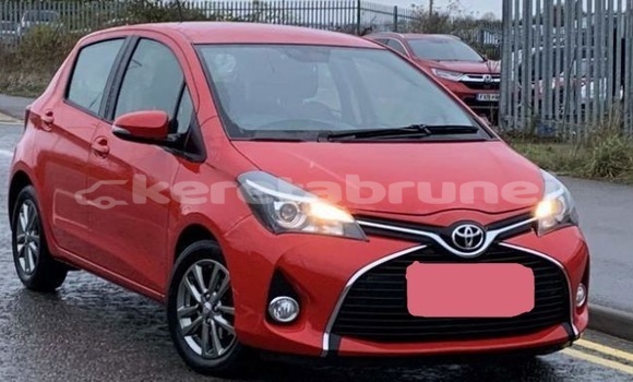 Buy Used Toyota Yaris Red Car in Kuala Belait in Belait Buy Used Toyota Yaris Red Car in Kuala Belait in Belait