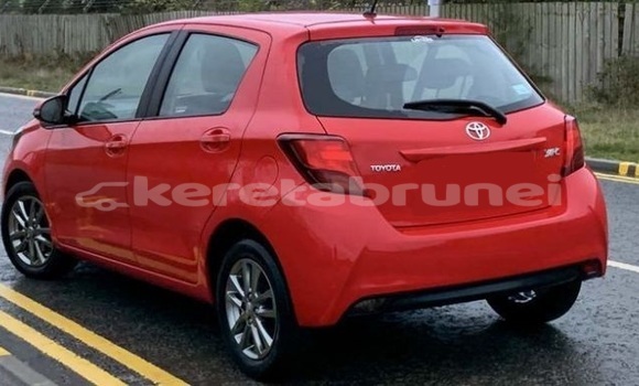 Buy Used Toyota Yaris Red Car in Kuala Belait in Belait Buy Used Toyota Yaris Red Car in Kuala Belait in Belait