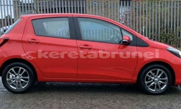 Buy Used Toyota Yaris Red Car in Kuala Belait in Belait Buy Used Toyota Yaris Red Car in Kuala Belait in Belait