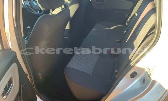 Buy Used Toyota Yaris Silver Car in Bandar Seri Begawan in Brunei-Muara Buy Used Toyota Yaris Silver Car in Bandar Seri Begawan in Brunei-Muara