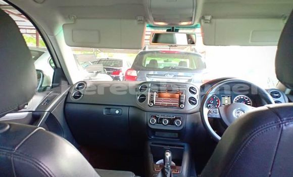 Buy Used Volkswagen Tiguan White Car in Bandar Seri Begawan in Brunei-Muara Buy Used Volkswagen Tiguan White Car in Bandar Seri Begawan in Brunei-Muara