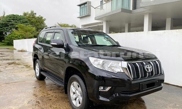Buy Used Toyota Land Cruiser Prado Black Car in Kuala Belait in Belait Buy Used Toyota Land Cruiser Prado Black Car in Kuala Belait in Belait