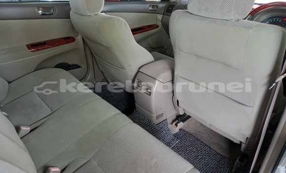 Buy Used Toyota Camry White Car in Tutong in Tutong Buy Used Toyota Camry White Car in Tutong in Tutong