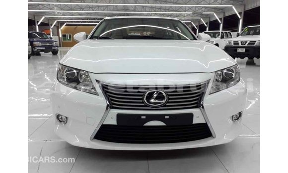 Buy Import Lexus ES White Car in Import - Dubai in Belait Buy Import Lexus ES White Car in Import - Dubai in Belait