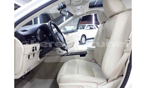 Buy Import Lexus ES White Car in Import - Dubai in Belait Buy Import Lexus ES White Car in Import - Dubai in Belait