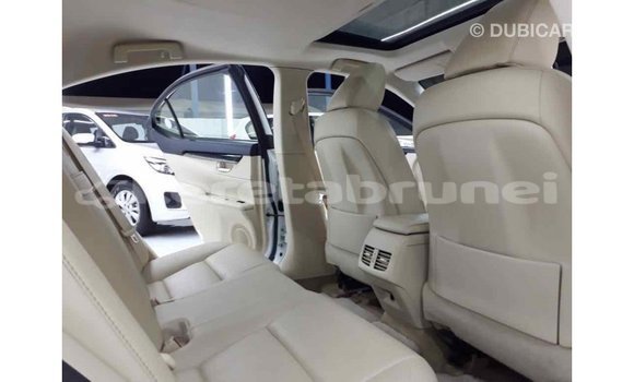 Buy Import Lexus ES White Car in Import - Dubai in Belait Buy Import Lexus ES White Car in Import - Dubai in Belait