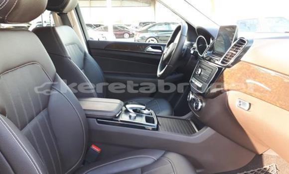 Buy Used Mercedes-Benz GLE White Car in Tutong in Tutong Buy Used Mercedes-Benz GLE White Car in Tutong in Tutong