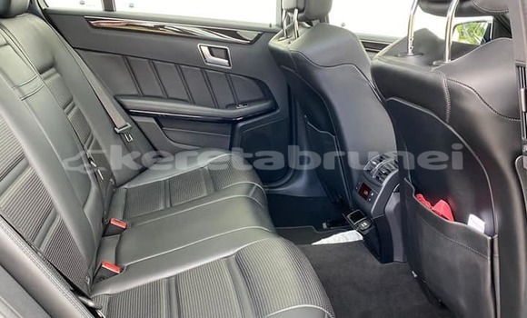 Buy Used Mercedes-Benz E–Class Black Car in Kuala Belait in Belait Buy Used Mercedes-Benz E–Class Black Car in Kuala Belait in Belait