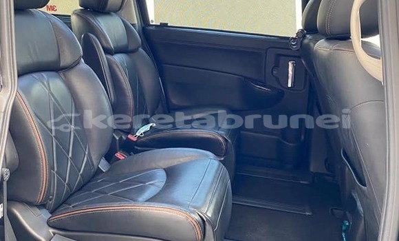 Buy Used Nissan Elgrand Black Car in Kuala Belait in Belait Buy Used Nissan Elgrand Black Car in Kuala Belait in Belait