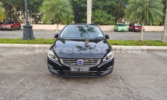 Buy Used Volvo S60 Black Car in Bandar Seri Begawan in Brunei-Muara