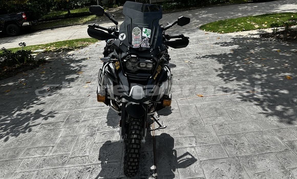 Buy Used BMW R1200GS Adventure Black Bike in Kuala Belait in Belait Buy Used BMW R1200GS Adventure Black Bike in Kuala Belait in Belait