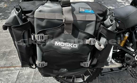 Buy Used BMW R1200GS Adventure Black Bike in Kuala Belait in Belait Buy Used BMW R1200GS Adventure Black Bike in Kuala Belait in Belait