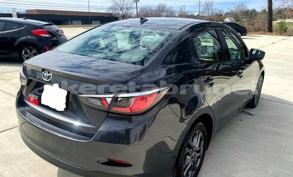 Buy Used Toyota Yaris Black Car in Bangar in Temburong Buy Used Toyota Yaris Black Car in Bangar in Temburong